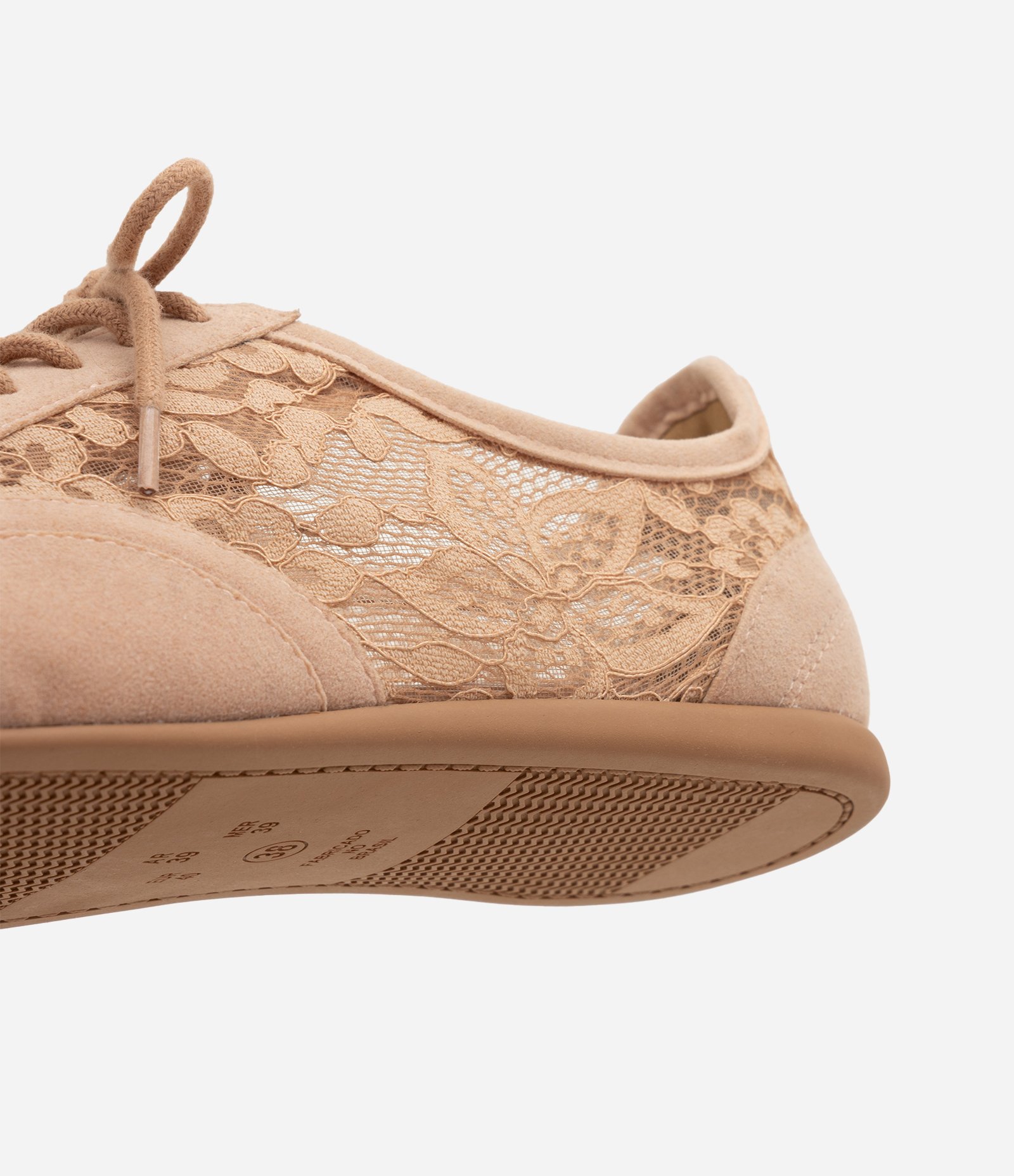 Tênis com Detalhe em Renda e Solado Baixo Rosa 3
