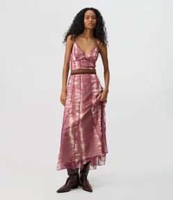 Vestido Longo em Chiffon com Recortes Vazados e Estampa Tie Dye