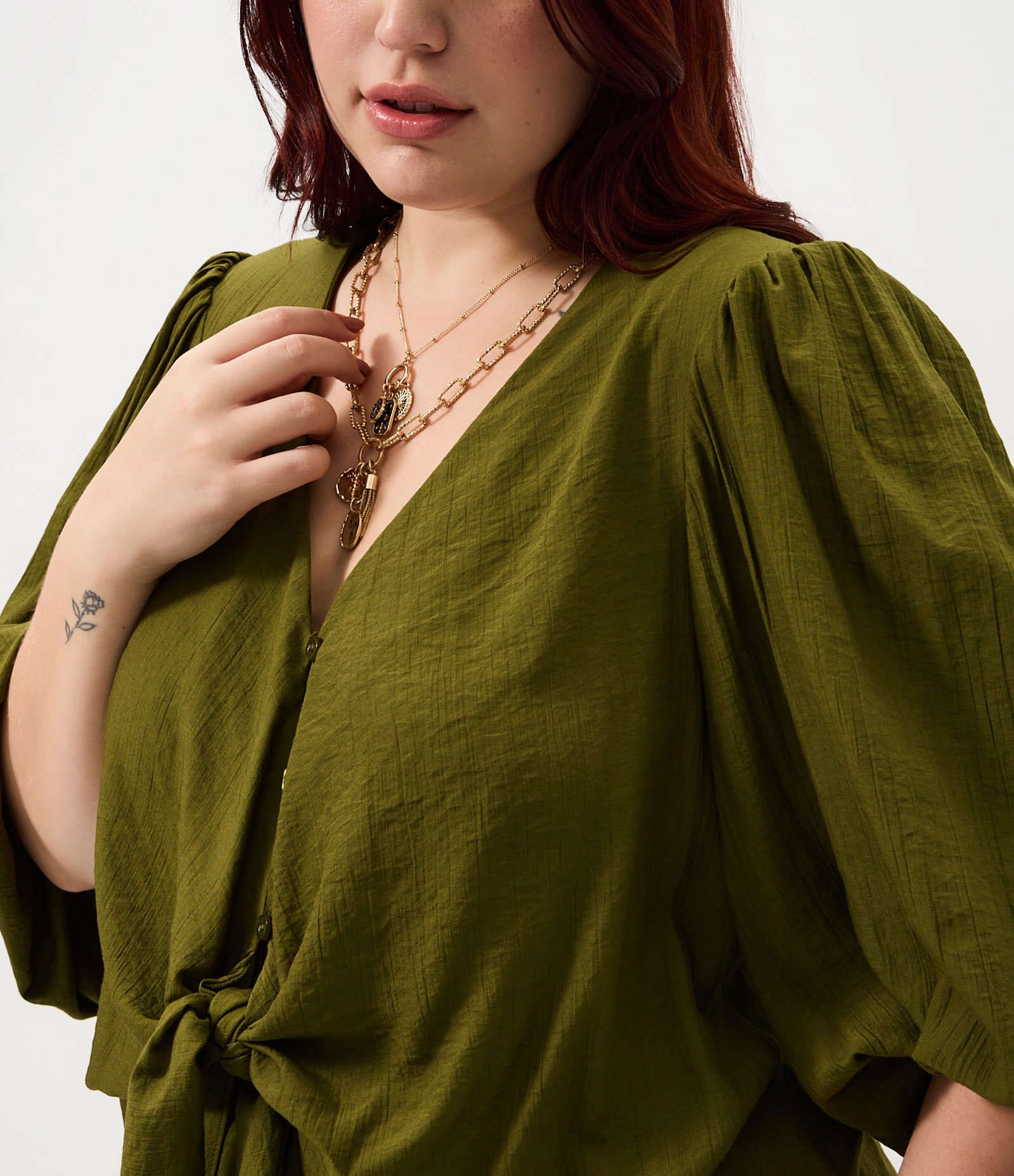 Blusa Mullet com Amarração Curve & Plus Size Verde 3