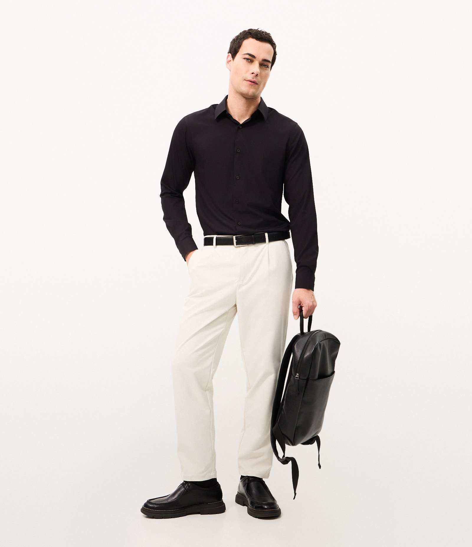Calça Slim Performance Off White 1