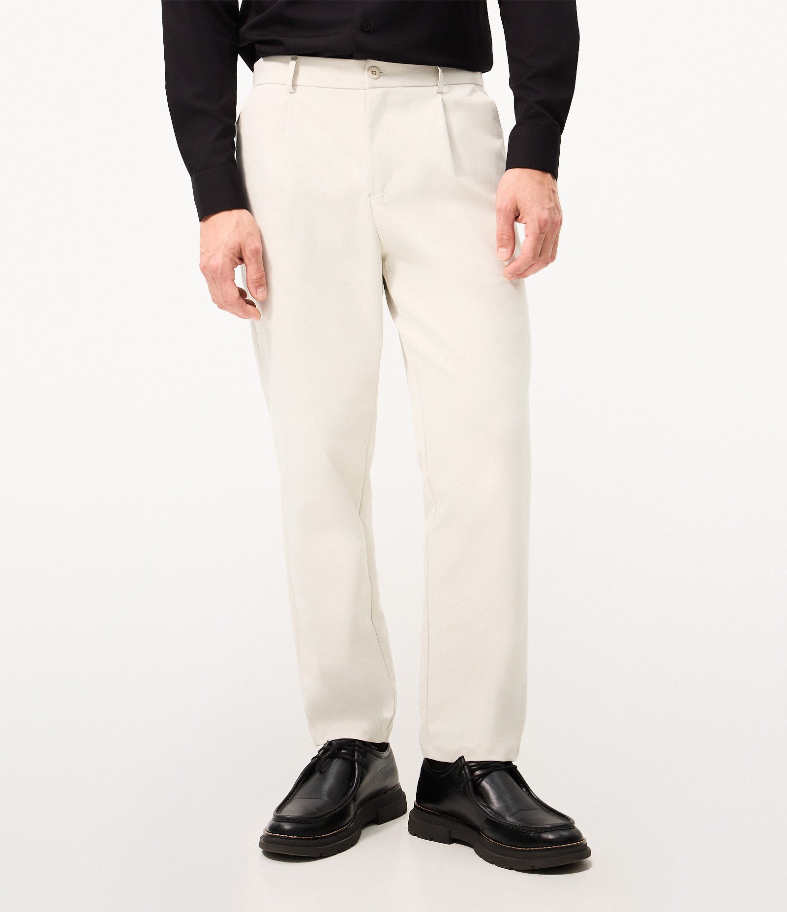 Calça Slim Performance Off White 2