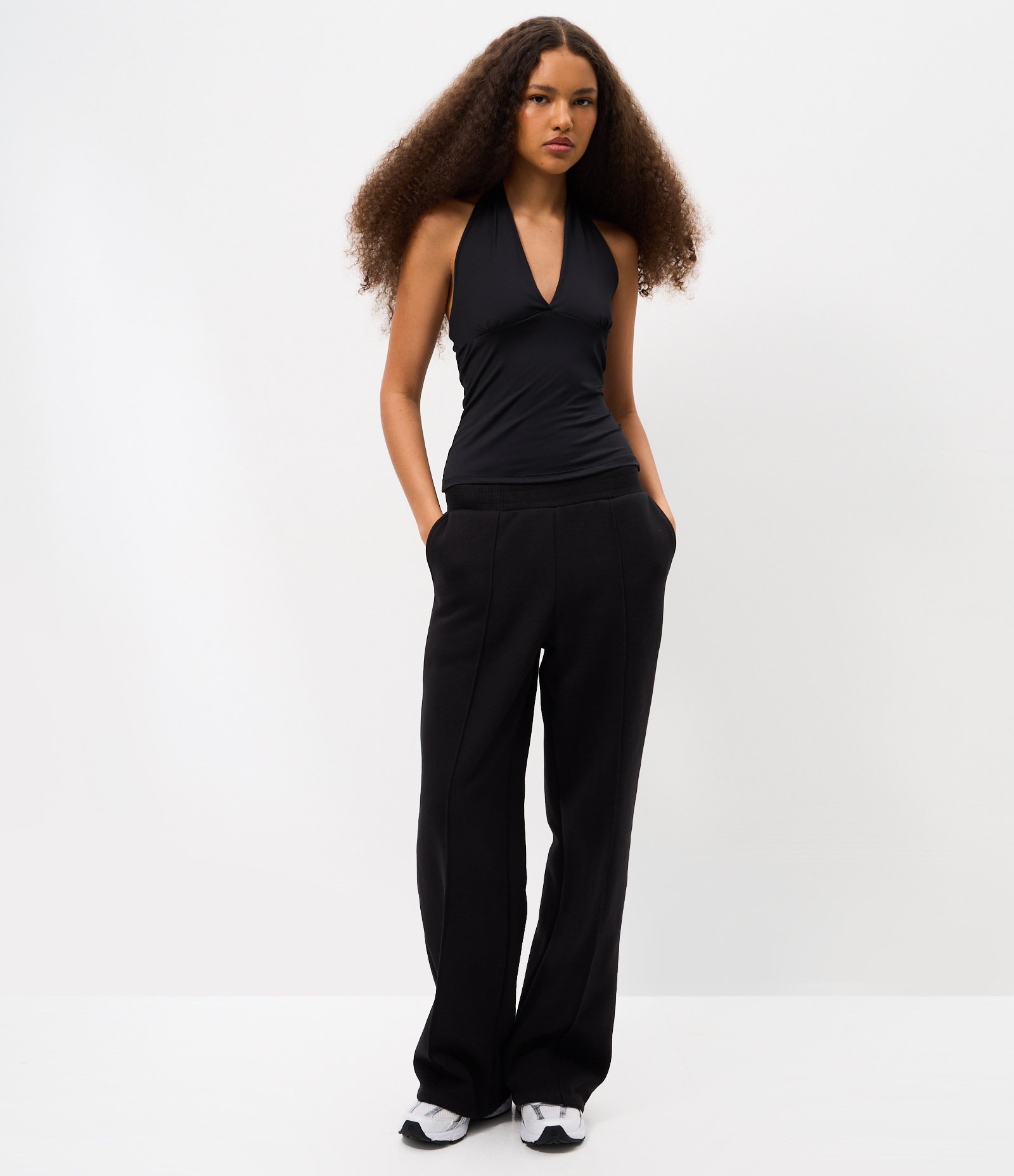 Blusa Frente Única em Microfibra Preto 2