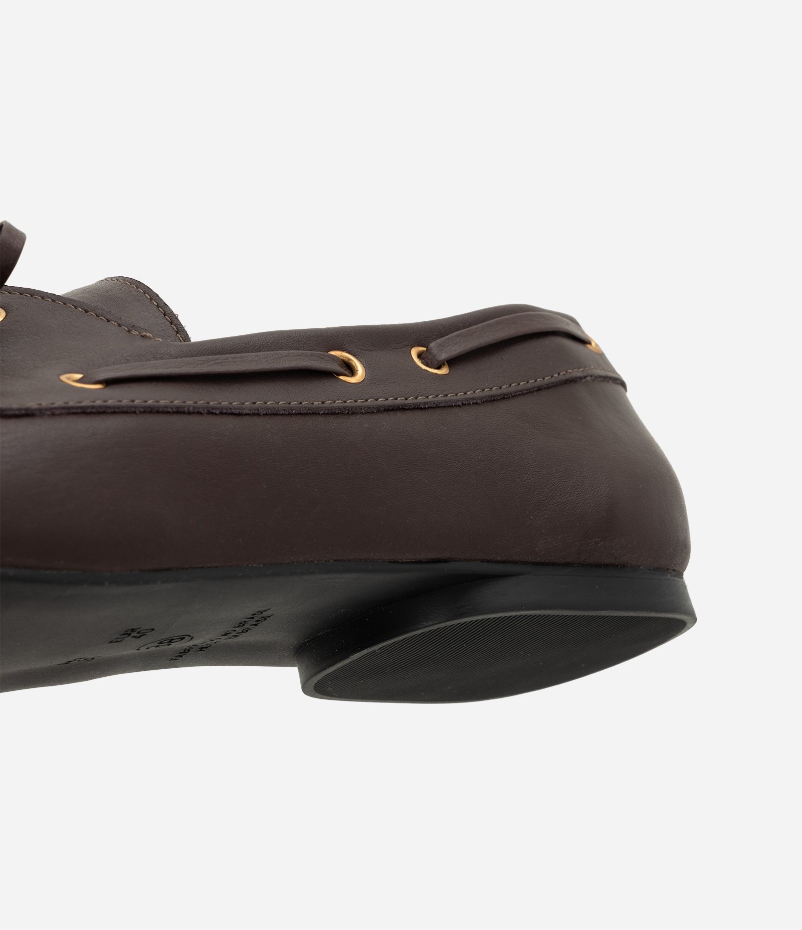 Mocassim Dockside em Couro com Amarração Frontal Marrom 3