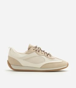 Tênis Retro Runner com Cadarço Contrastante