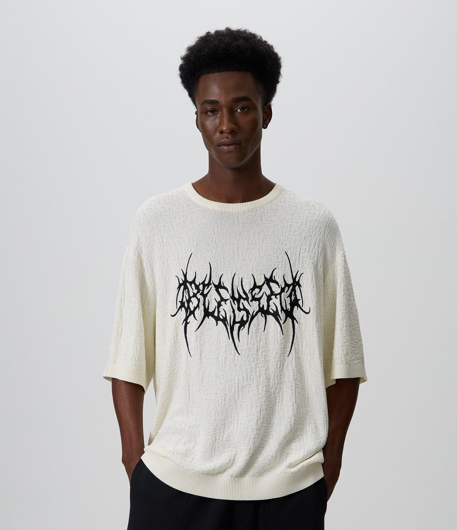 Camiseta em Tricô de Viscose com Bordado Tribal Branco 1