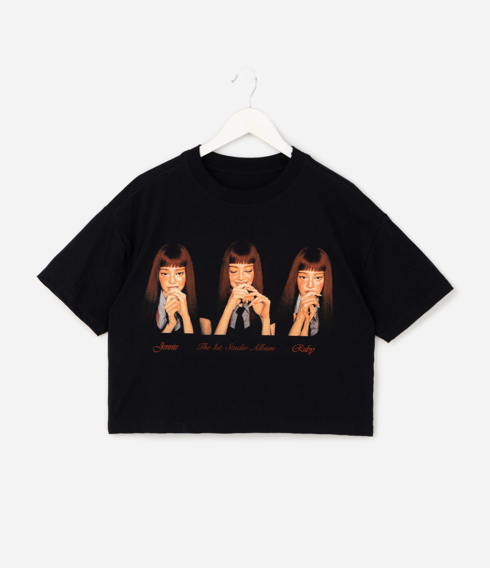 Camiseta Infantil Overboxy com Estampa Jennie – Tam 5 a 16 Anos Preto 1