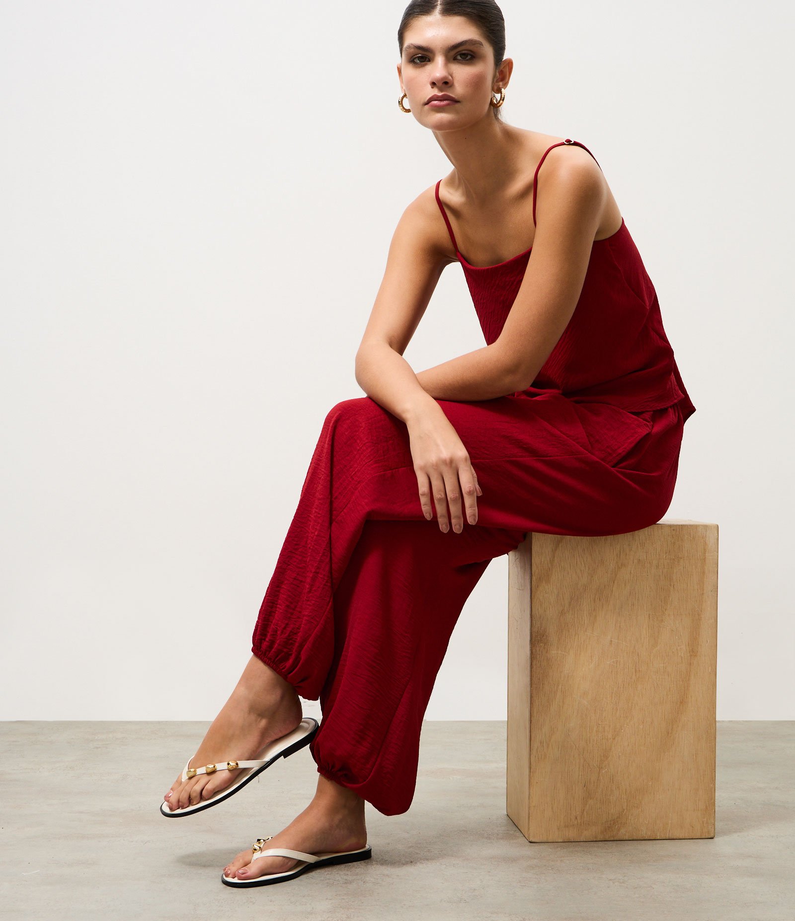 Rasteira Mule em PU com Enfeites na Tira Off White 5