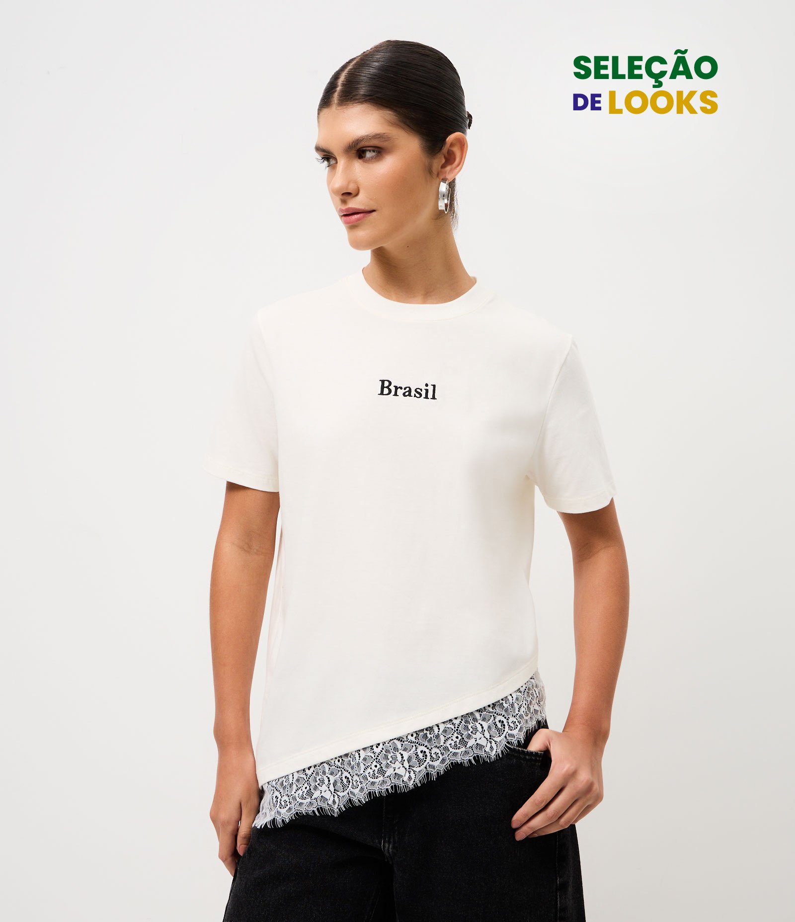Camiseta em Algodão com Lettering Brasil e Barra Assimétrica com Renda Branco 1