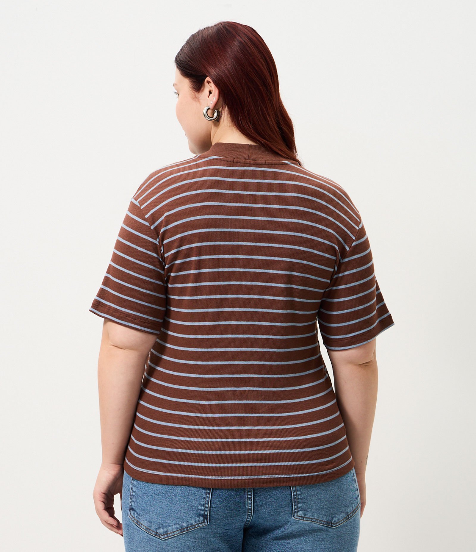 Blusa em Ribana Listrada com Fio Tinto e Gola Alta Curve & Plus Size Marrom 4
