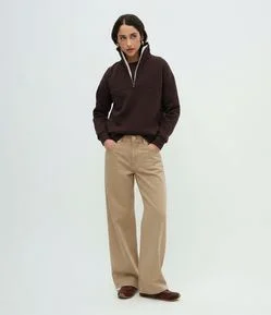Calça Wide Leg em Sarja com Cintura Alta