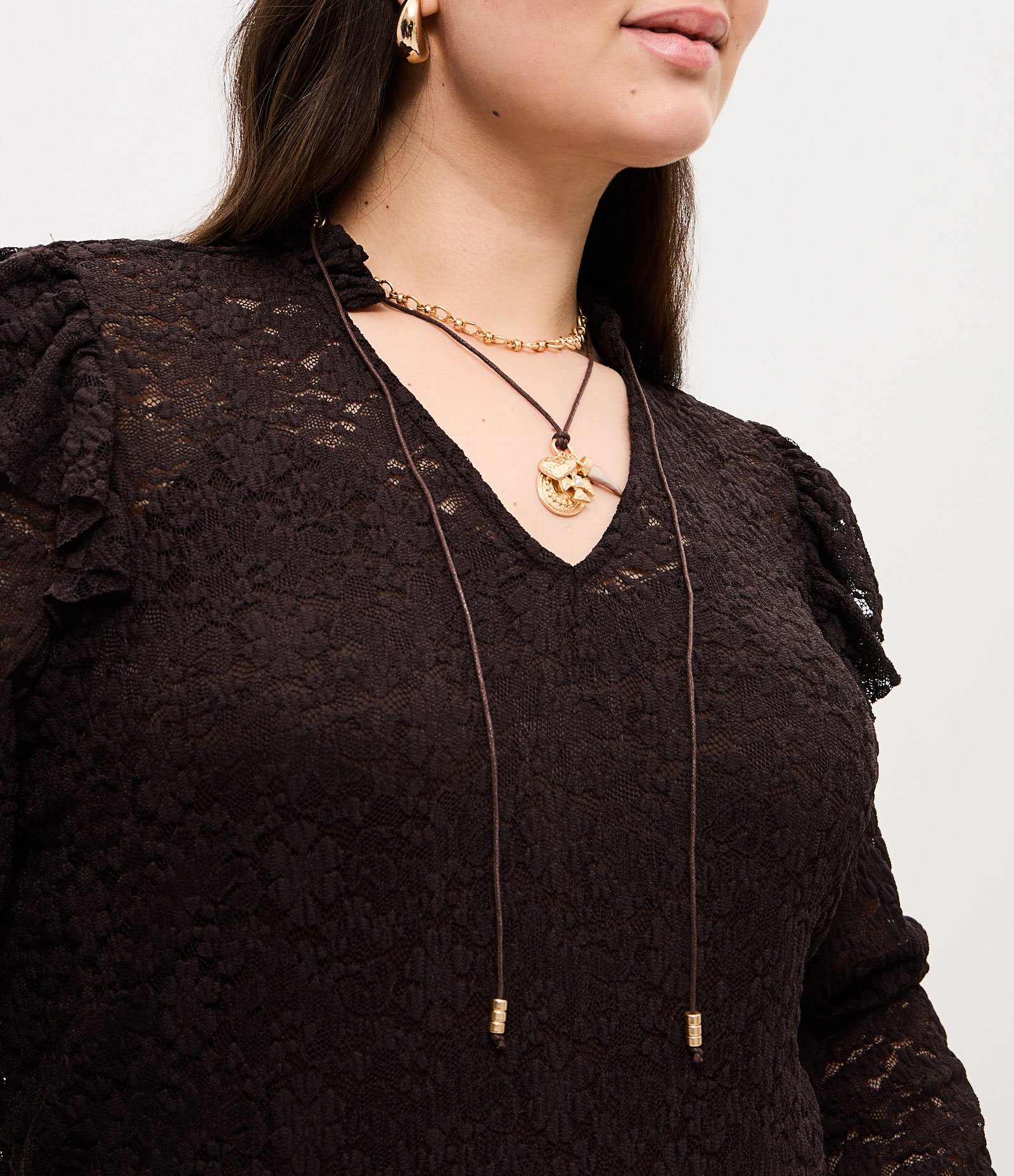 Blusa Renda Decote V Com Lastex Curve & Plus Size Marrom 3