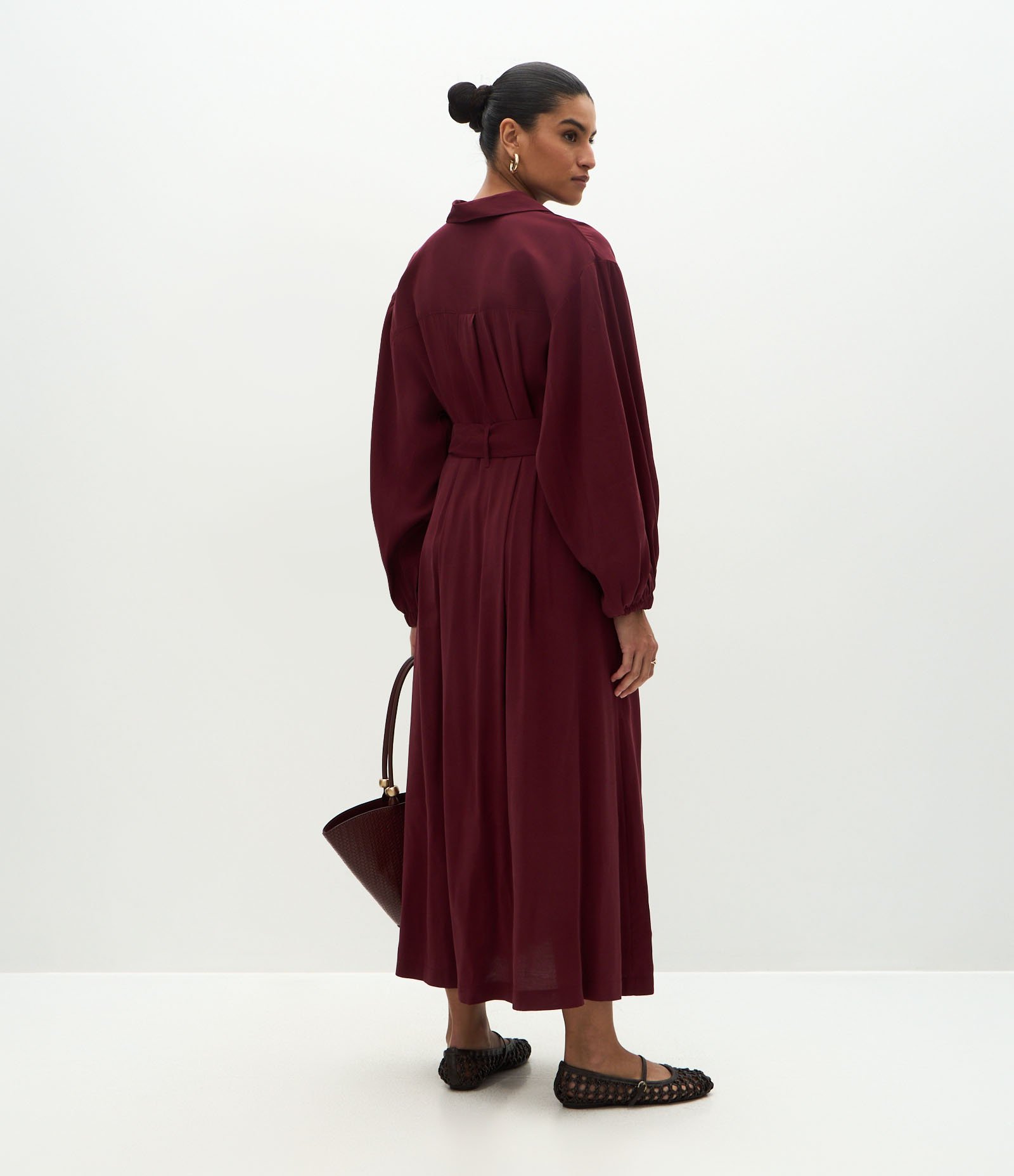 Vestido Midi em Viscose com Cinto Largo Terracota 4
