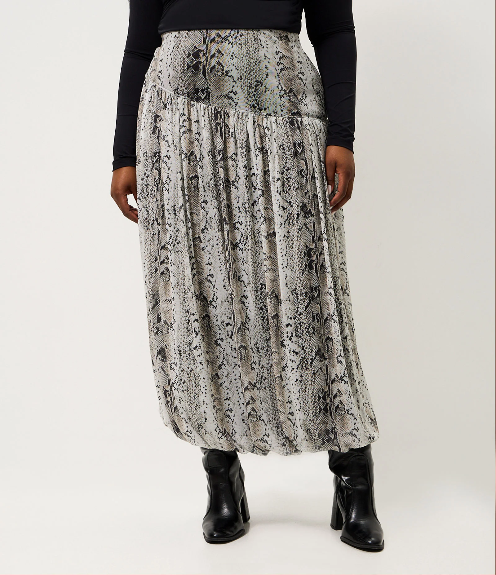 Saia Balonê Animal Print Tule Curve & Plus Size Cinza 2