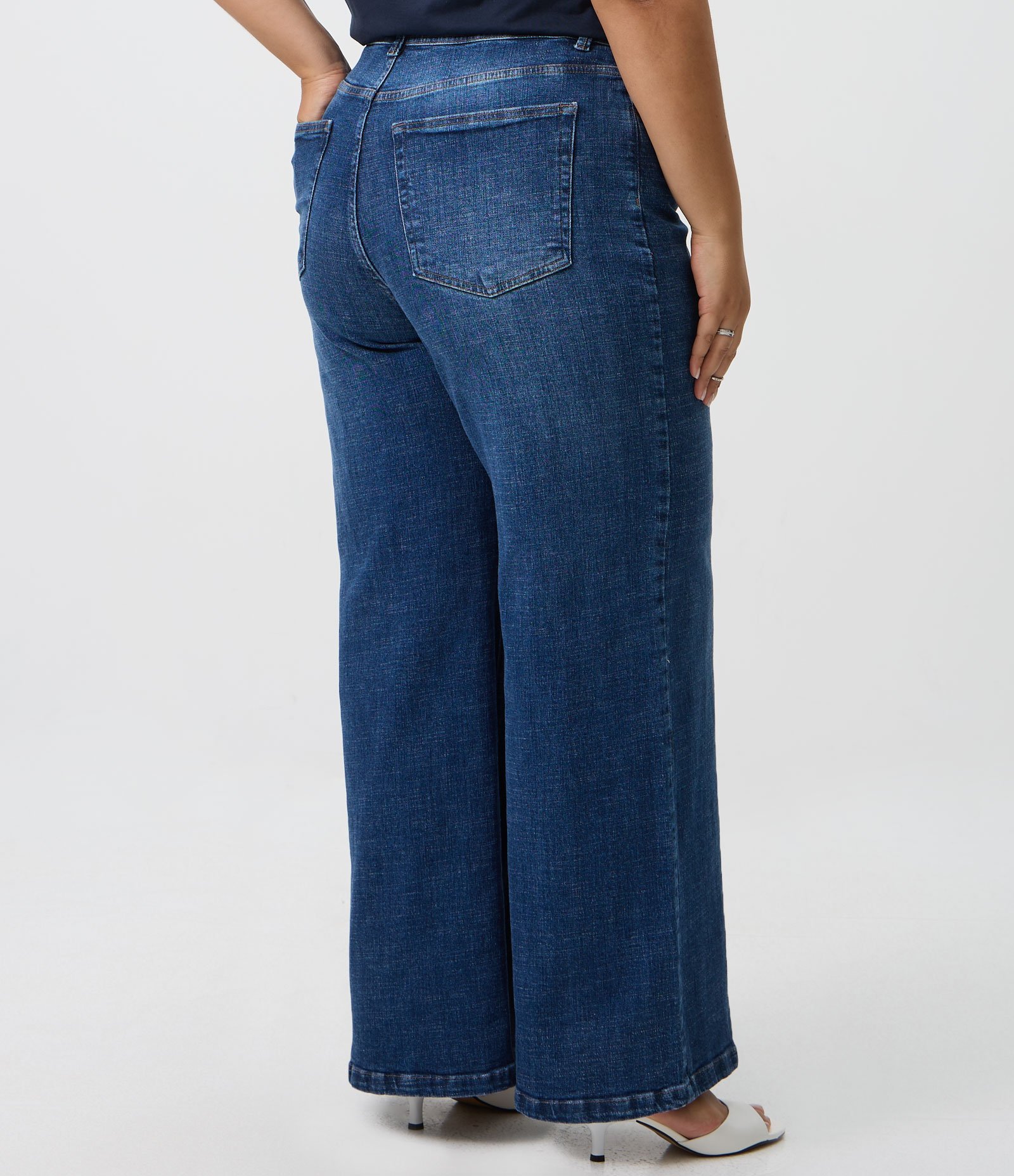 Calça Jeans Wide Leg com Elastano Curve & Plus Size Azul 5