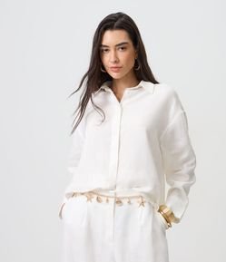 Camisa Oversized em Linho com Vista Escondida