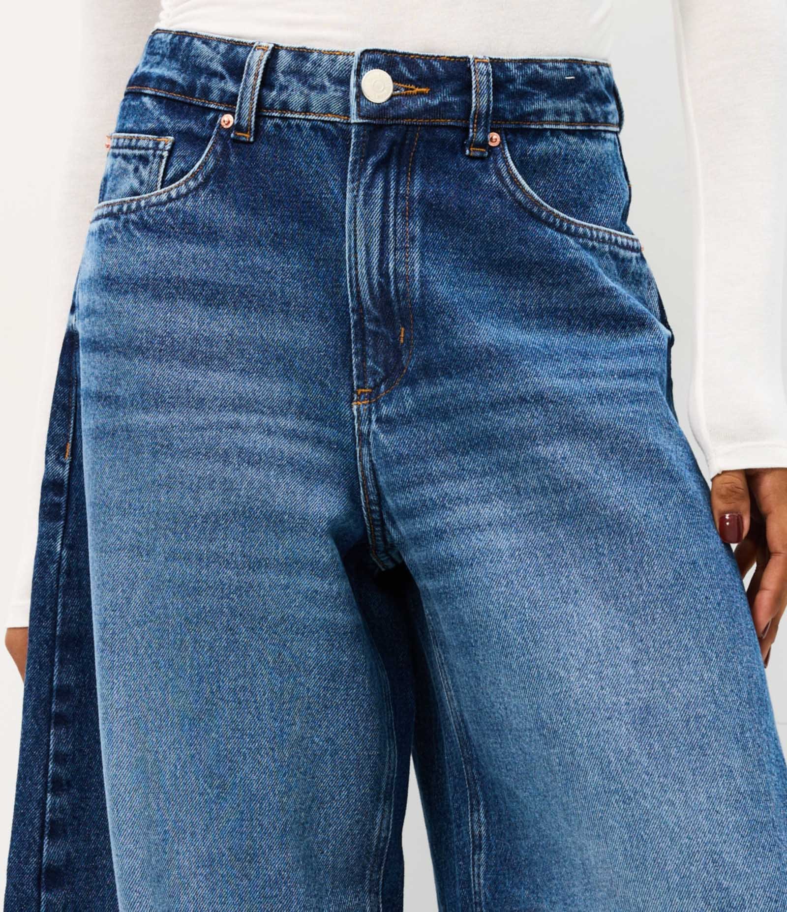 Calça Barrel em Jeans com Cintura Alta e Recortes Laterais Azul 3