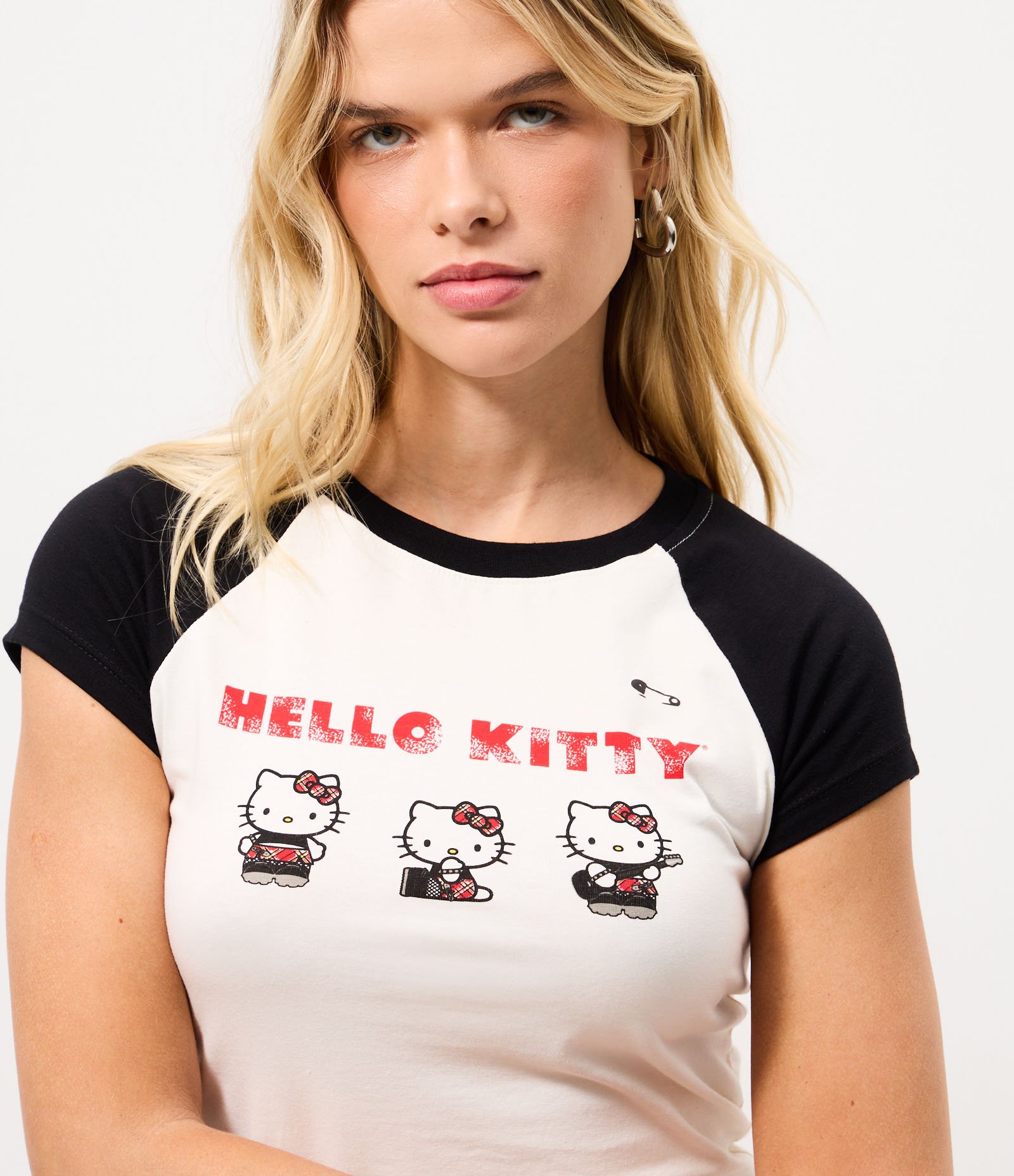 Camiseta Raglan em Algodão com Estampa Hello Kitty Branco 3