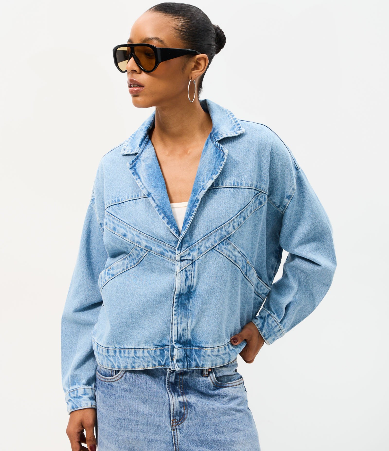 Jaqueta Oversized em Jeans com Recortes Azul 3