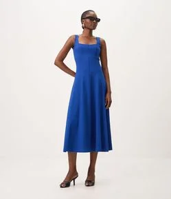 Vestido Evasê Midi em Bengaline com Decote Quadrado e Recortes