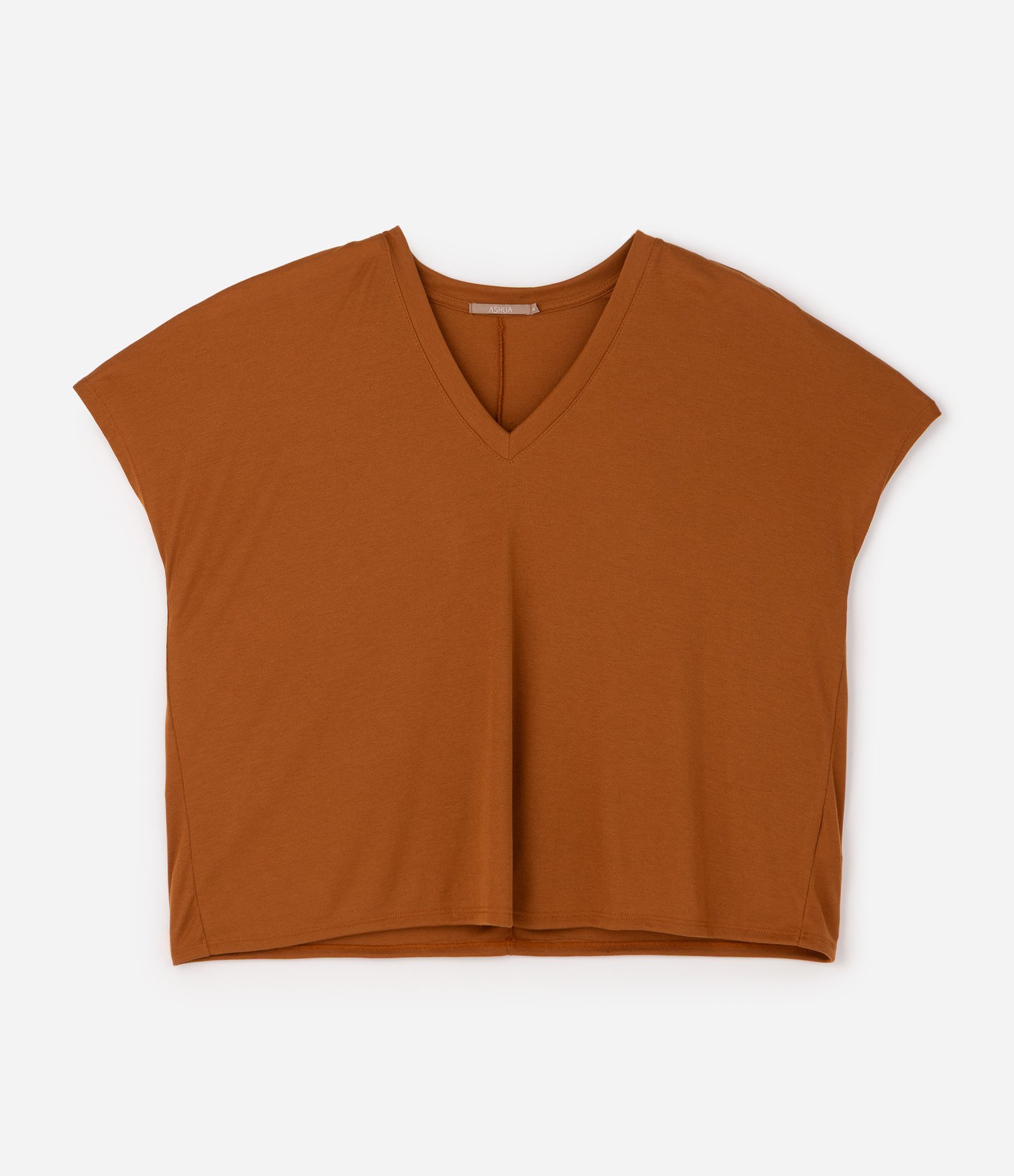 Blusa Básica em Ribana Gola V Curve & Plus Size Marrom 5