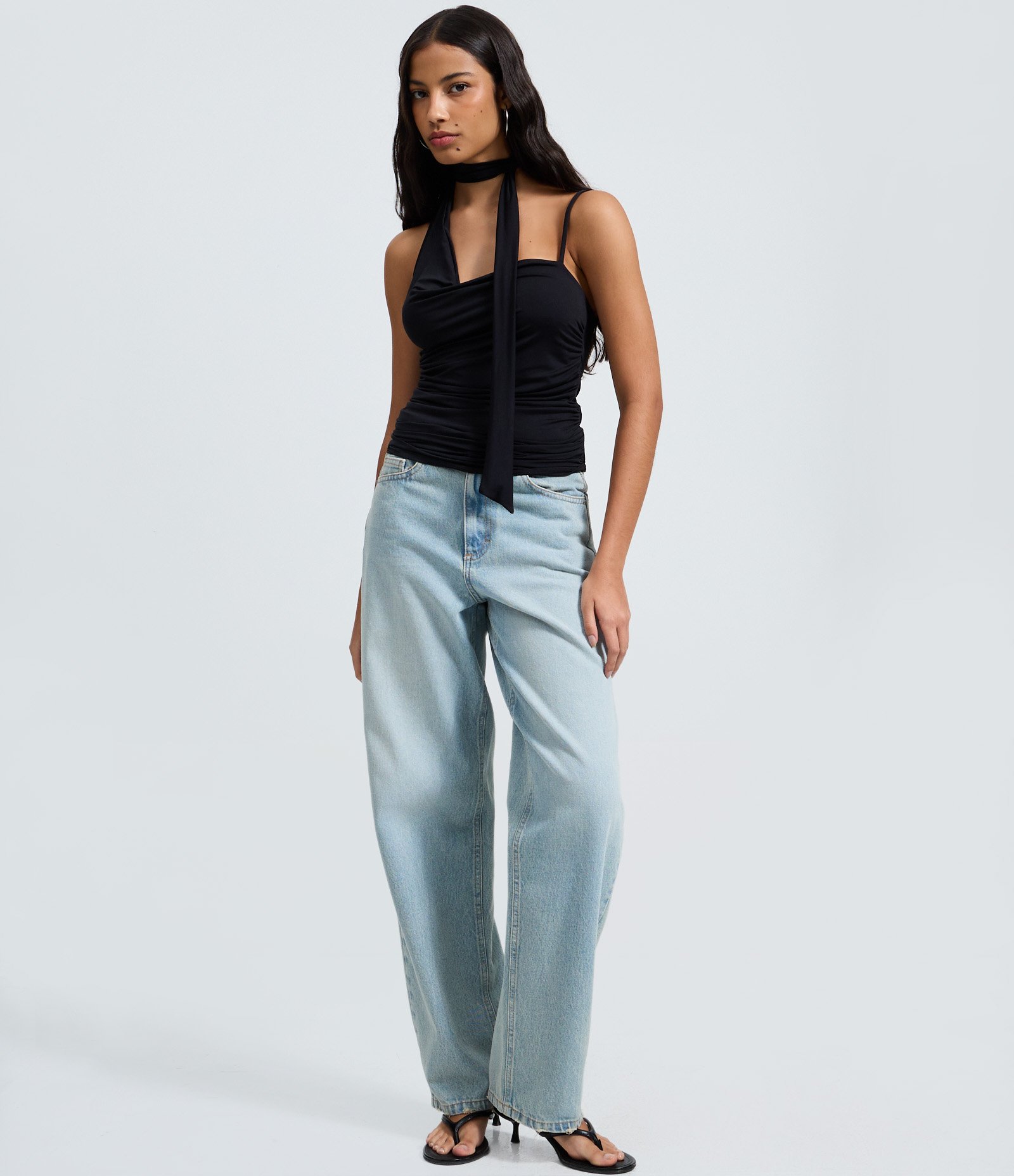 Blusa de Alcinha com Decote Degagê e Gola Lenço Preto 2