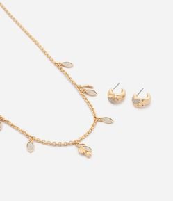 Conjunto Colar Médio com Pingentes de Folhas e Brincos em Metal