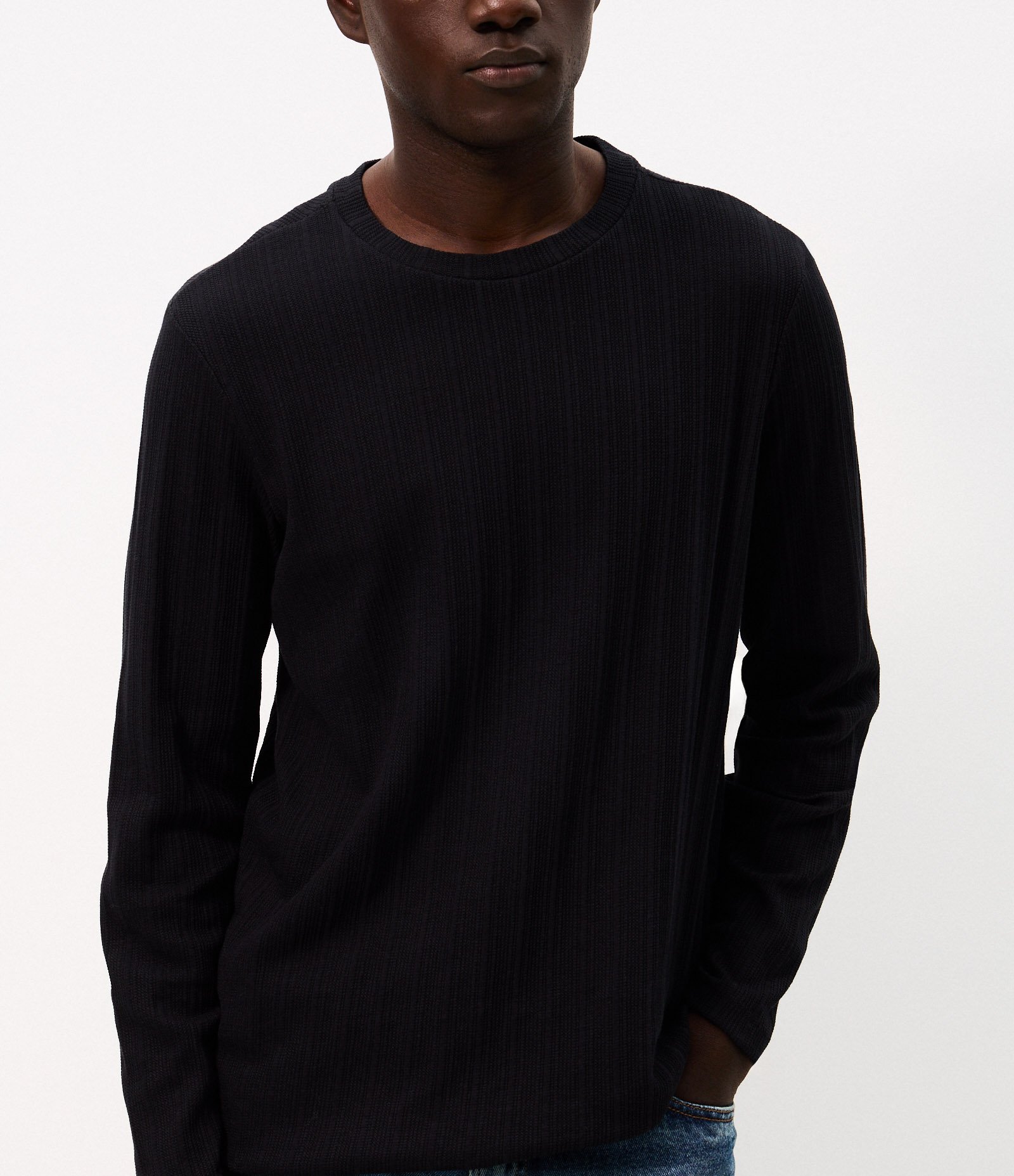 Camiseta Regular em Algodão com Textura Preto 3