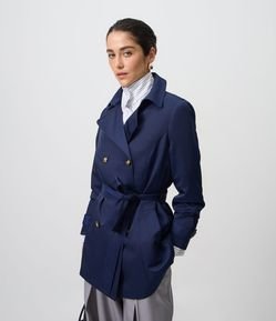 Casaco Trench Coat Alfaiatado com Detalhes Acetinados