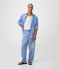 Calça Wide Leg em Viscose Listrada Texturizada