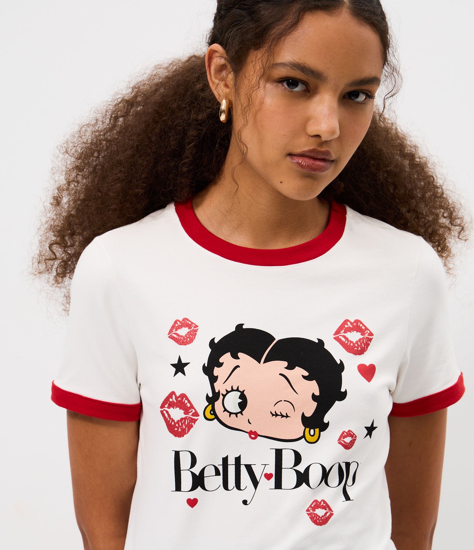 Camiseta New T-Shirt com Estampa Betty Boop e Detalhes Contrastantes Branco 3