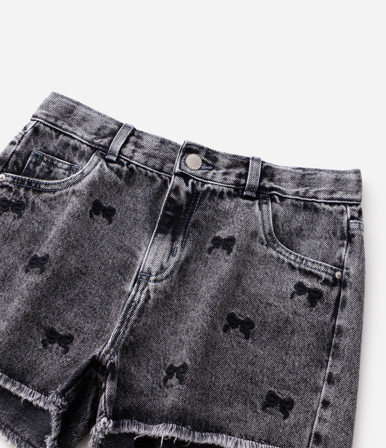 Short Reto Infantil em Jeans com Bordado de Laços – Tam 5 a 16 Anos Preto 5