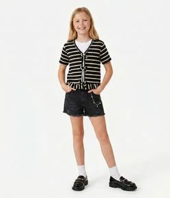 Mini Short Infantil em Jeans com Correntinha Estelas e Barra Desfiada – Tam 5 a 16 Anos
