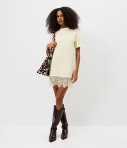 Vestido Reto em Algodão com Renda na Barra