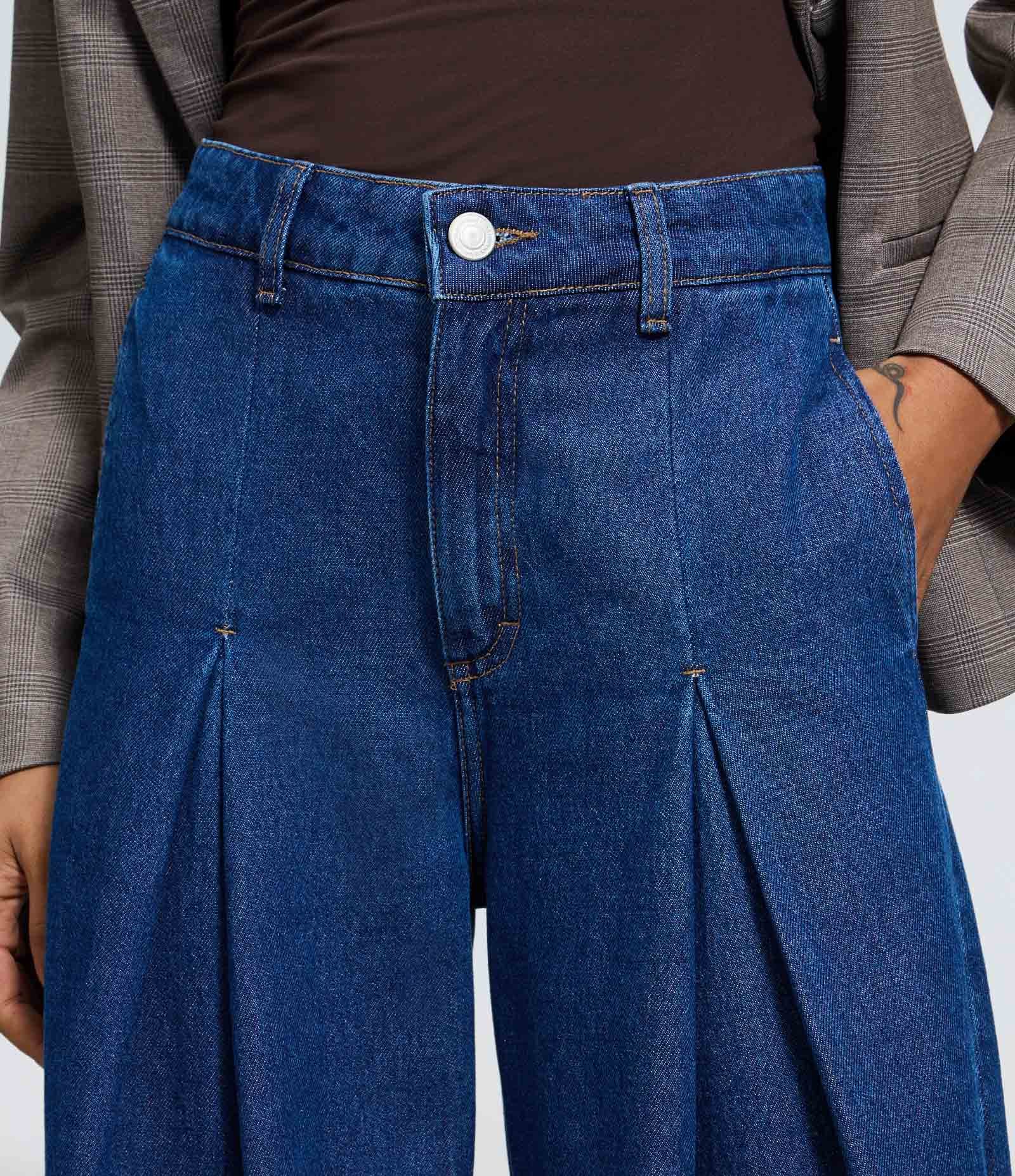 Calça Jeans Ampla com Cintura Alta e Pregas Invertidas Azul Escuro 4