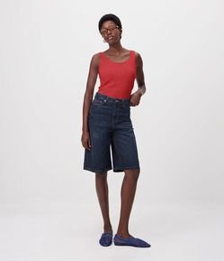 Blusa em Poliamida com Decote U e Alça Larga