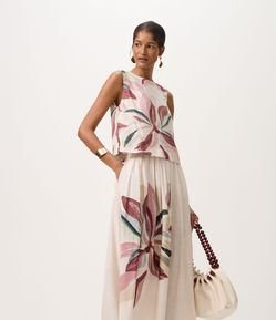 Saia Midi Evasê em Viscose com Estampa Floral