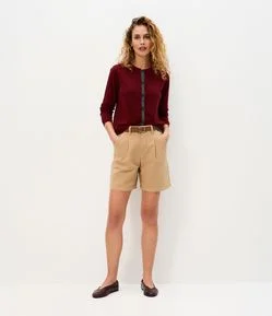 Short New Midi em Sarja Alfaiatado com Cintura Alta e Cinto