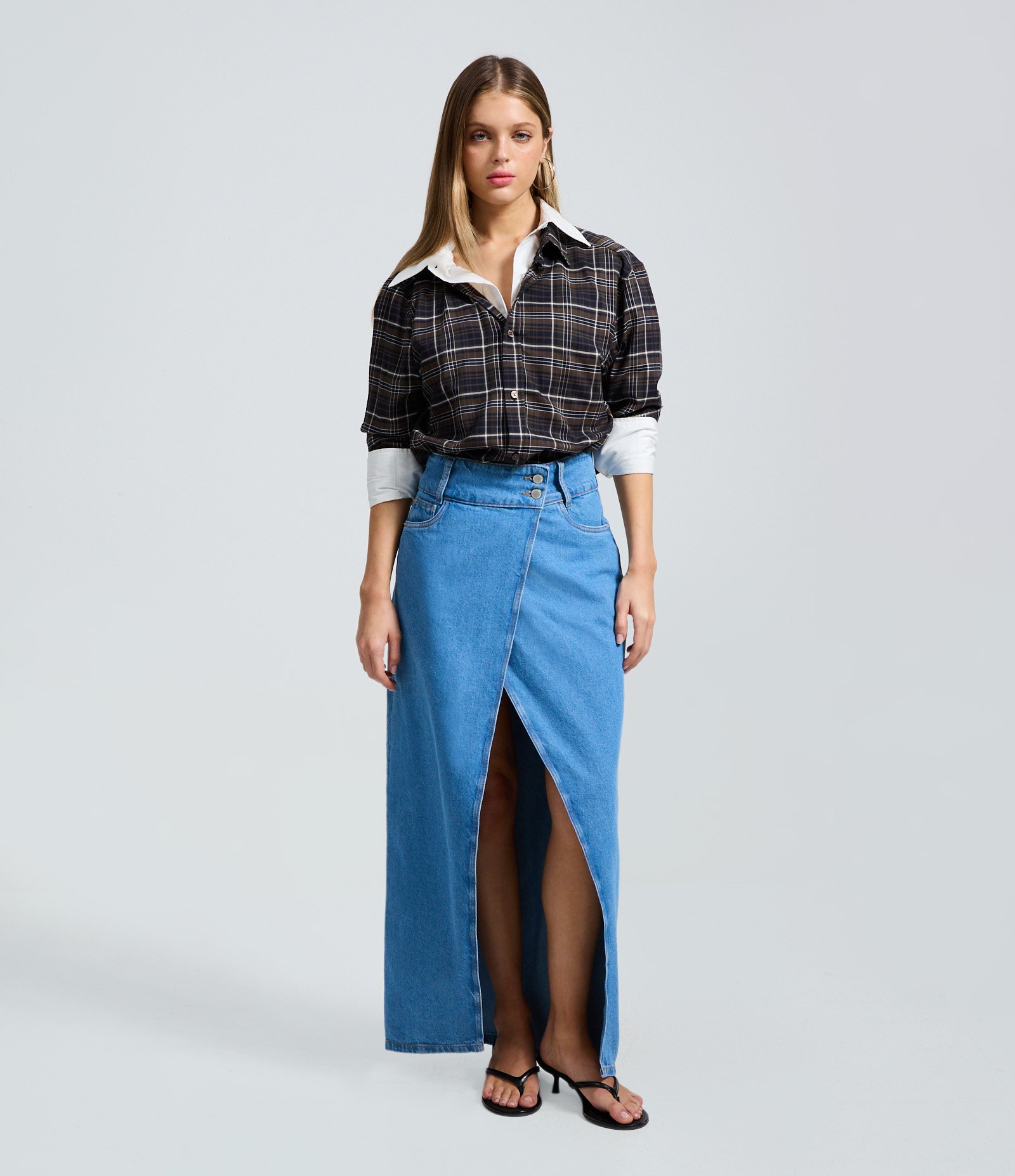 Saia Longa em Jeans com Fenda Frontal Azul 1