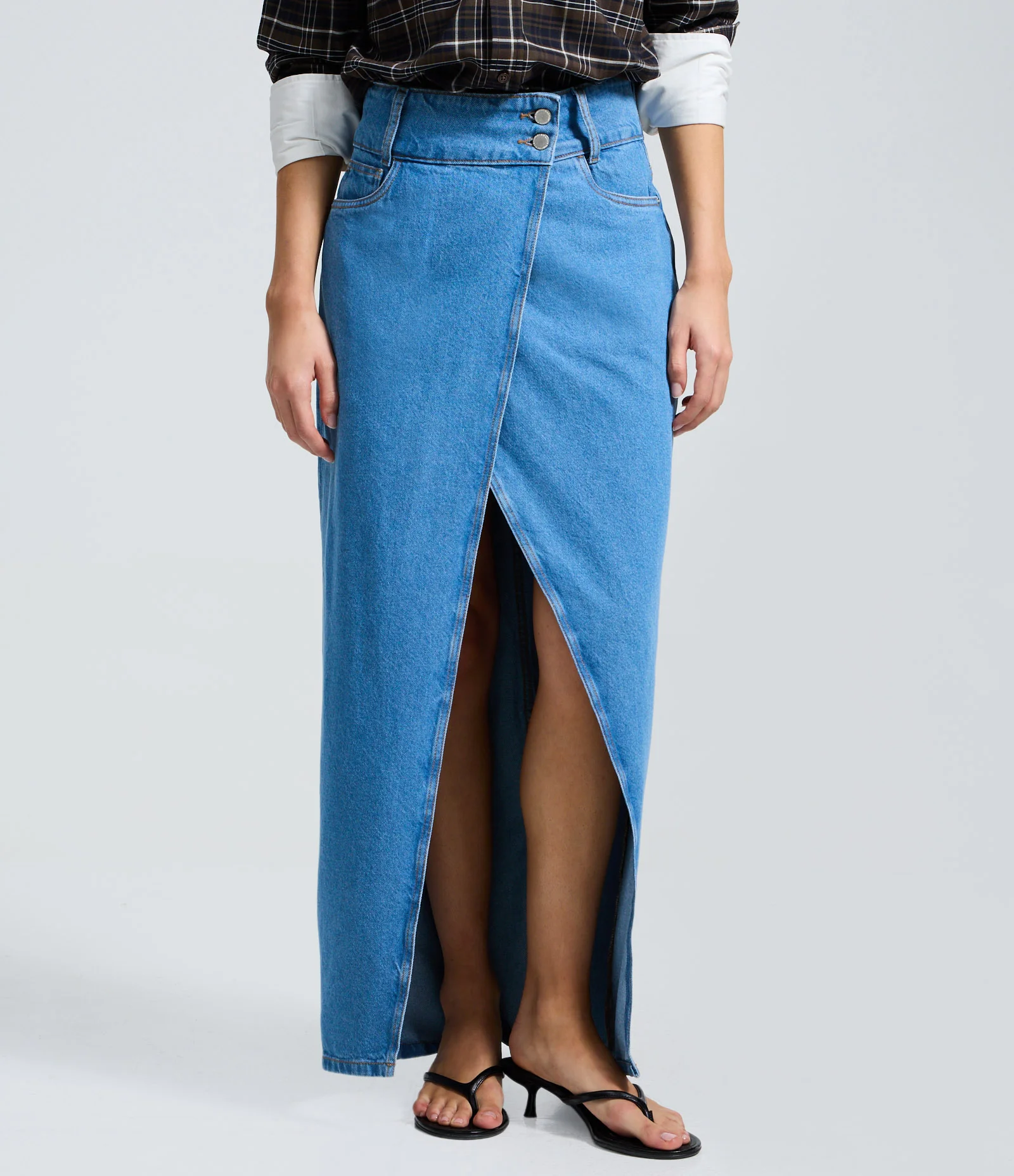 Saia Longa em Jeans com Fenda Frontal Azul 3