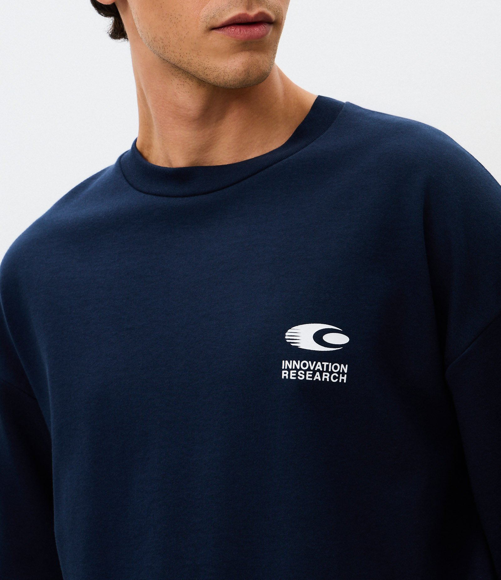 Camiseta Oversized em Malha Encorpada com Estampa Innovation Research Roxo 3