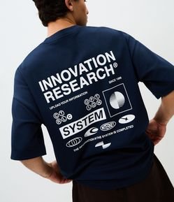 Camiseta Oversized em Malha Encorpada com Estampa Innovation Research