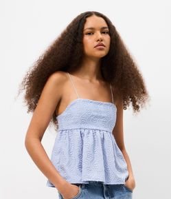 Blusa Bata Texturizada com Alças Finas