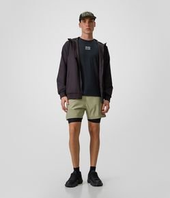 Bermuda Esportiva Corrida com Short de Compressão