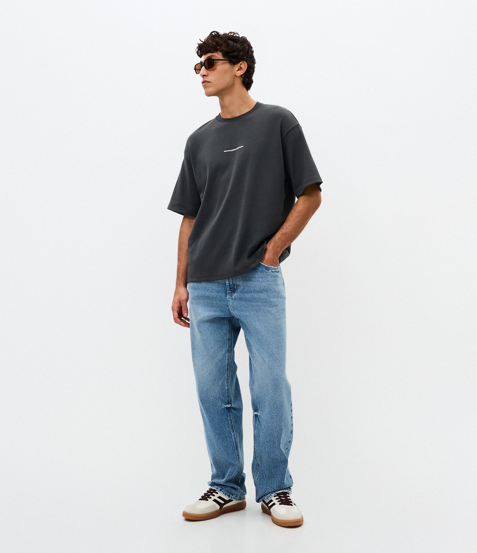 Camiseta Boxy Suedini Minimal Cinza 2