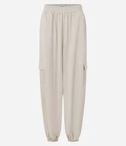 Calça Cargo Jogger com Bolsos Utilitários e Cós Elástico