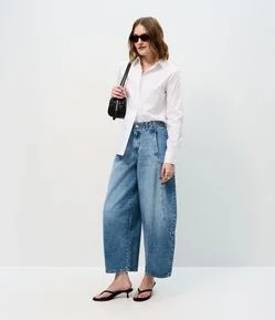 Calça Barrel em Jeans com Cintura Alta e Recortes