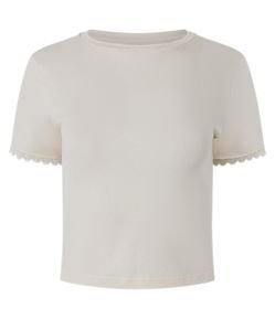 Blusa em Ribana com Renda na Manga