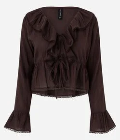 Blusa em Algodão com Babados Frontais e Renda Delicada