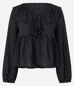Blusa Manga Longa em Viscolinho com Estampa Poá e Babados