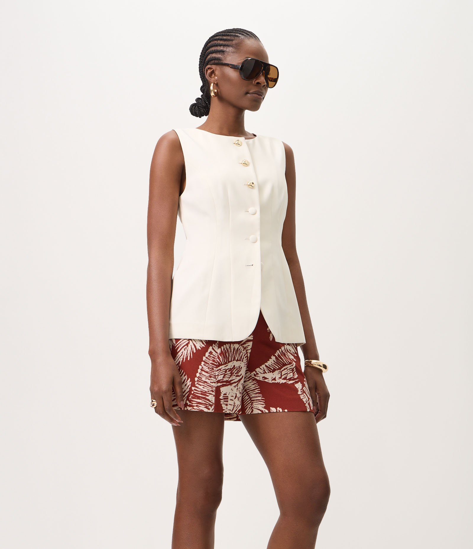 Short em Crepe com Estampa de Folhagens e Bolsos Frontais Vermelho 2